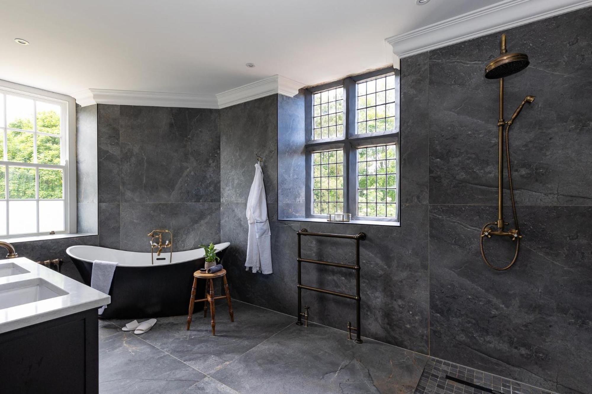 Killerby Old Hall With Hot Tub And Swimming Pool Scarborough Exterior foto
